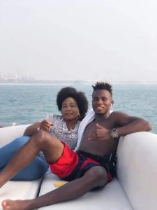 Samuel Chukwueze with his mother// Facebook