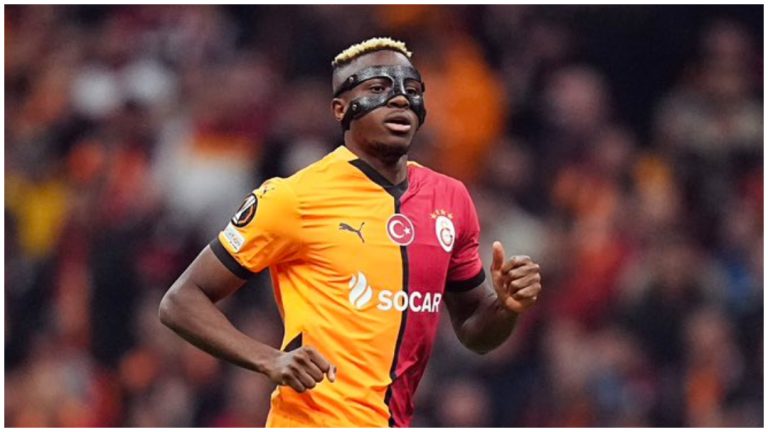 Victor Osimhen (X)