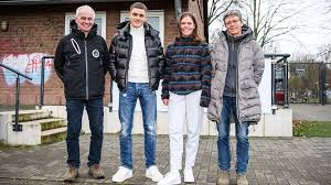 Florian Wirtz net worth