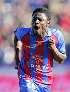 Obafemi Martins Net Worth: Inside the Life of a Fast and Fearless Forward 3 images 11 2